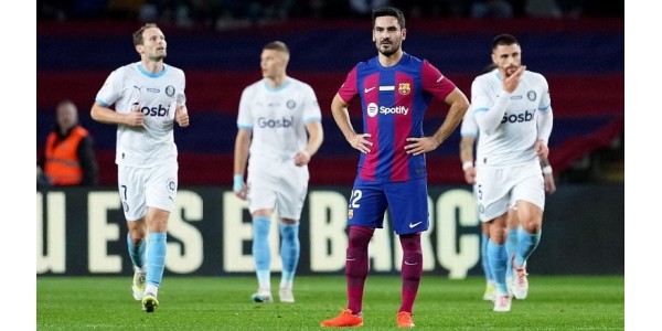 FC Barcelona przegrała u siebie z Girona Fútbol Club